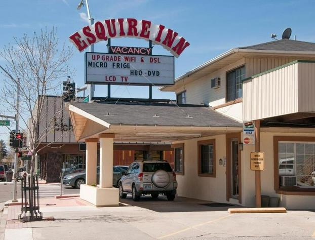 Esquire Inn hotel detail image 4