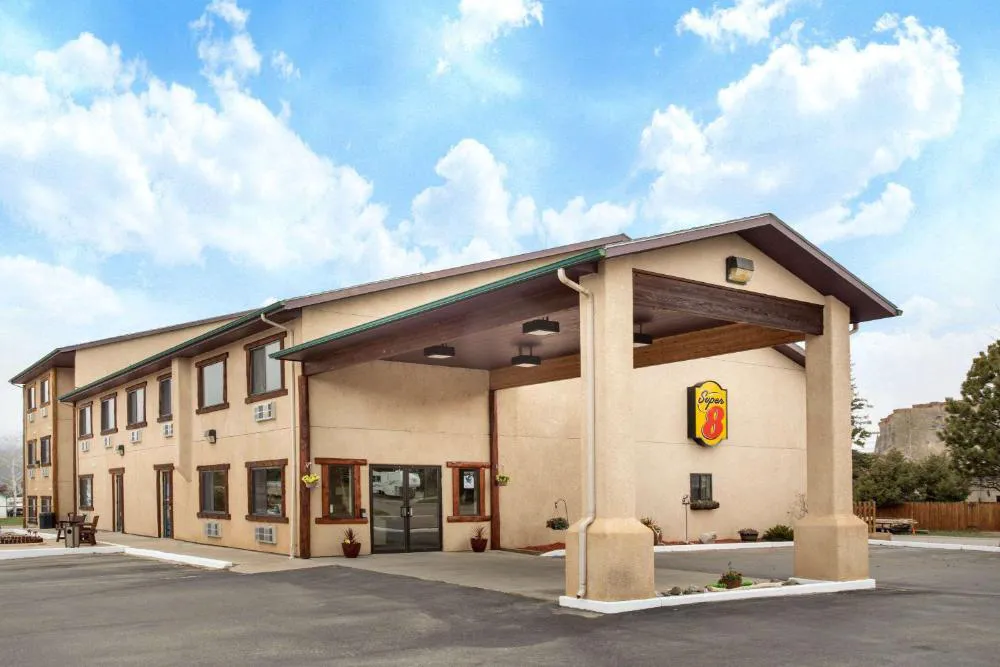 Super 8 by Wyndham Kremmling hotel hero