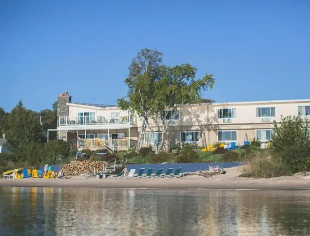 Beachfront Inn hotel detail image 1