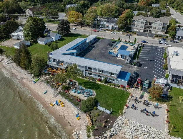 Beachfront Inn hotel detail image 4