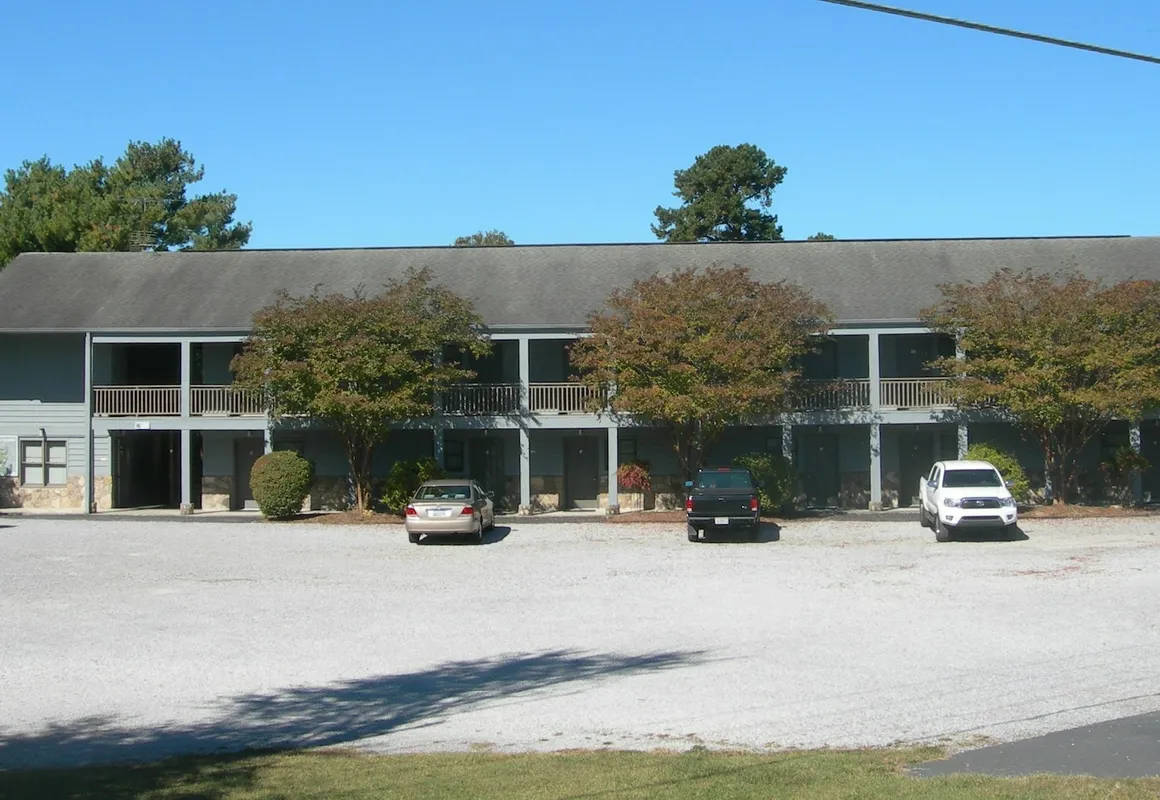 Baneberry Golf and Resort hotel hero