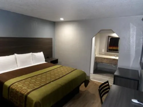 Southmore Boulevard Motel hotel detail image 1