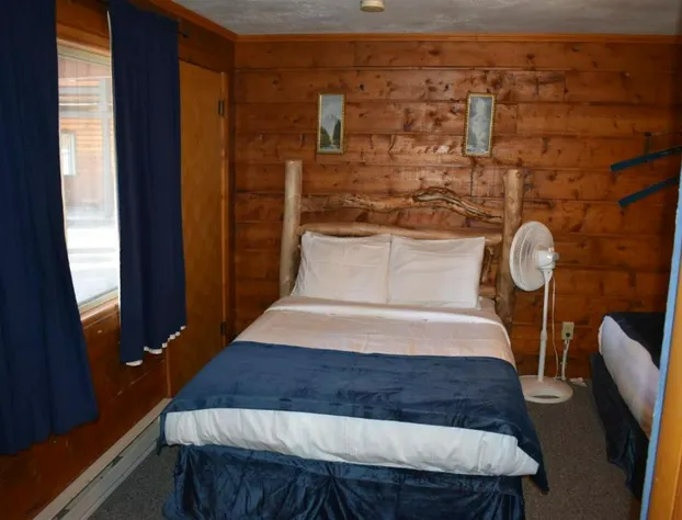 Ute Bluff Lodge, Cabins and RV park hotel detail image 1