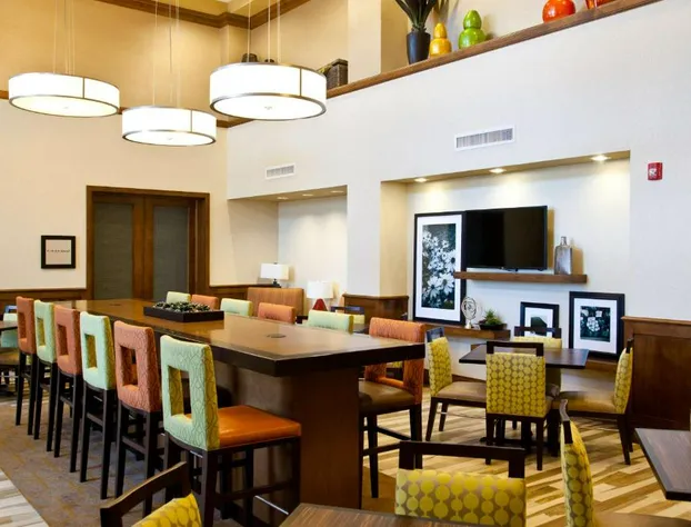 Hampton Inn & Suites Salinas hotel detail image 2