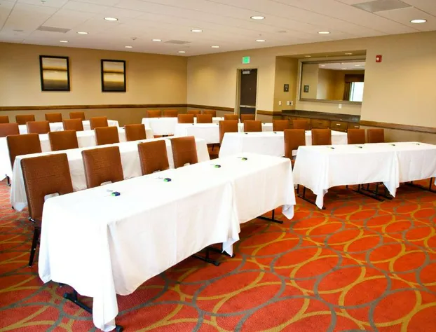 Hampton Inn & Suites Salinas hotel detail image 4