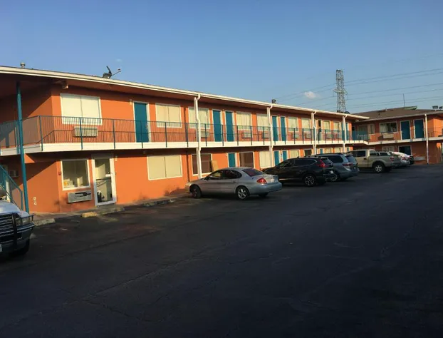 Relax Inn Forth Worth hotel detail image 4