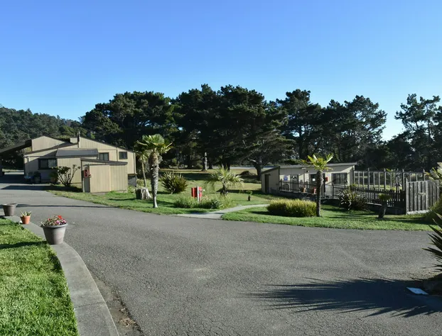 Fort Ross Lodge hotel detail image 1