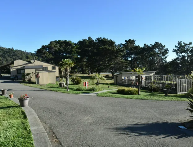 Fort Ross Lodge hotel detail image 1
