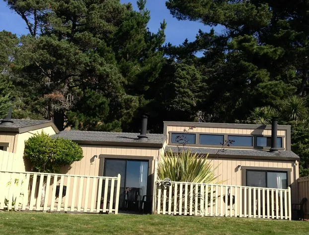 Fort Ross Lodge hotel detail image 3