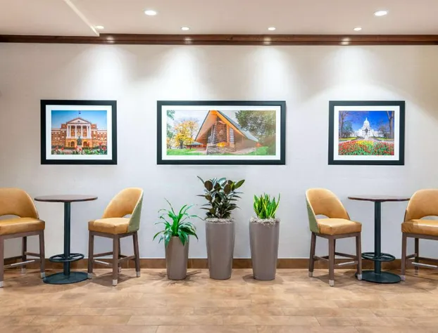 Hampton Inn & Suites Madison / Downtown hotel detail image 3