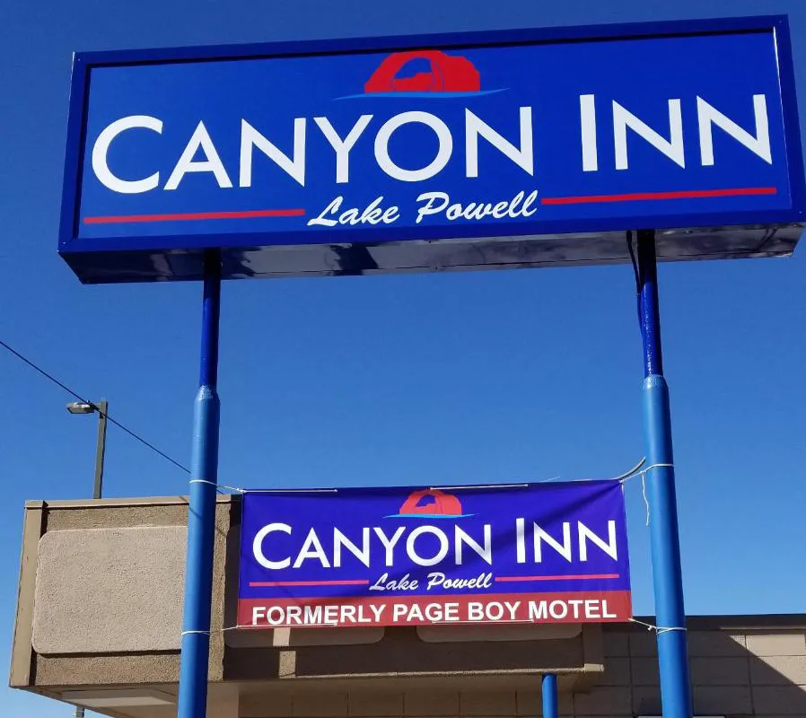 Lake Powell Canyon Inn hotel hero