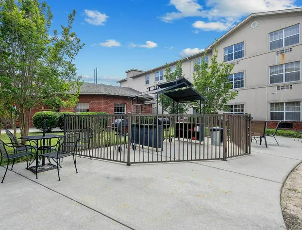 Landmark Inn Fort Liberty hotel detail image 4