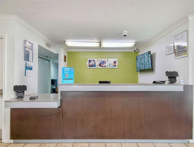 Studio 6 San Antonio, TX - Six Flags hotel detail image 3