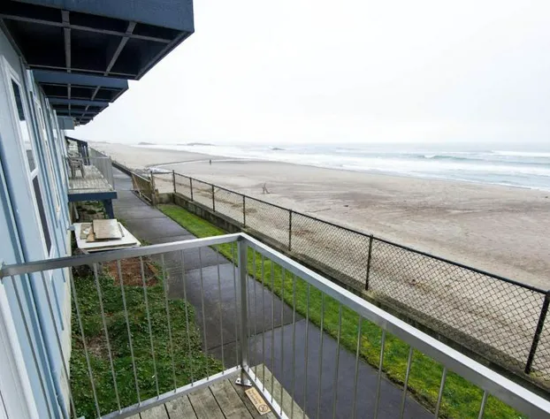 The Sandcastle Beachfront Hotel hotel detail image 1