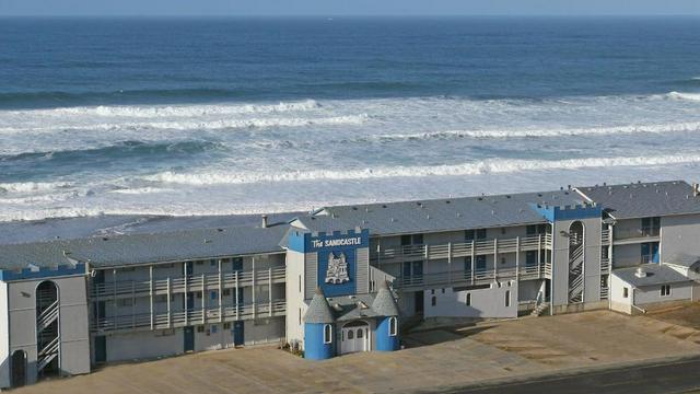 Sandcastle Beachfront Motel hotel detail image 1