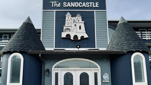 Sandcastle Beachfront Motel hotel detail image 1