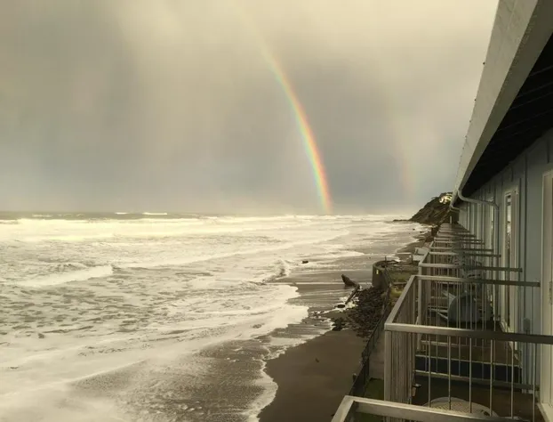 The Sandcastle Beachfront Hotel hotel detail image 1