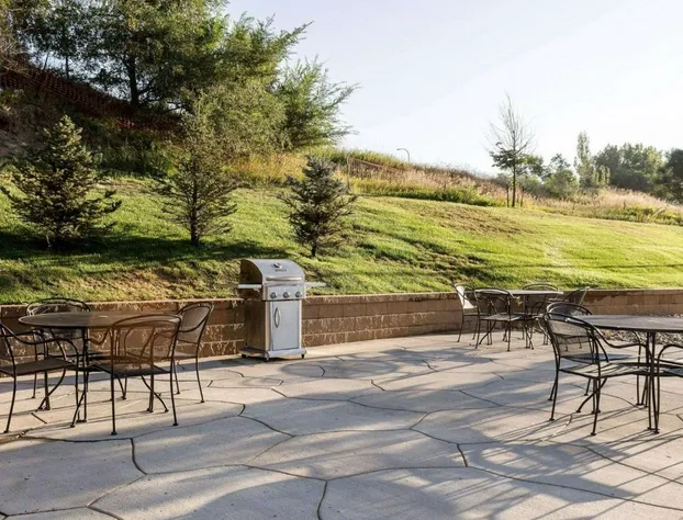 Comfort Inn & Suites Watford City hotel detail image 3