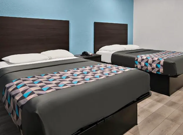 Rodeway Inn Palestine hotel detail image 4