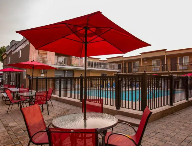 Sahara Courtyard Inn Penticton hotel detail image 1