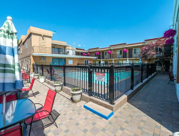 Sahara Courtyard Inn Penticton hotel detail image 4