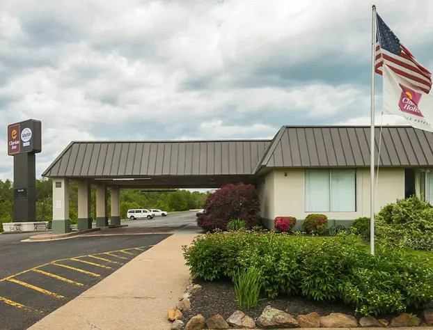 Clarion Inn Fairmont hotel detail image 3