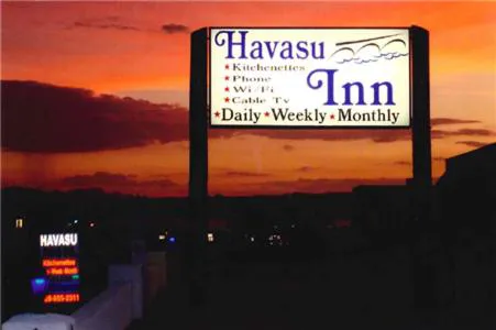 Havasu Inn & Suites hotel hero
