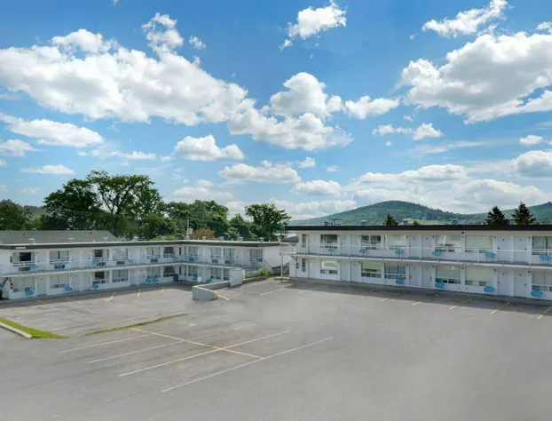 Rodeway Inn hotel detail image 1