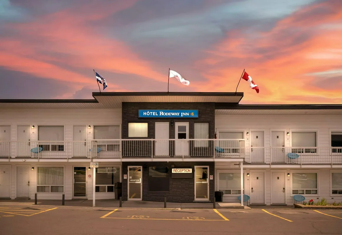 Rodeway Inn hotel hero
