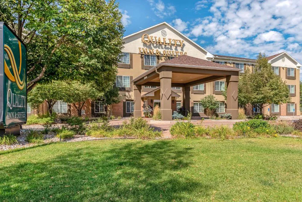 Quality Inn & Suites University Fort Collins hotel hero