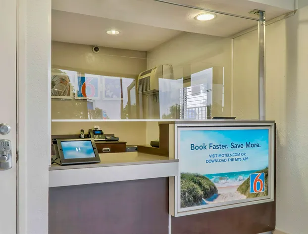 Motel 6 El Monte, CA - Los Angeles hotel detail image 4