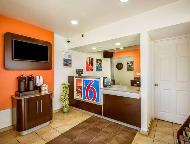 Motel 6 Youngtown, AZ - Phoenix - Sun City hotel detail image 4