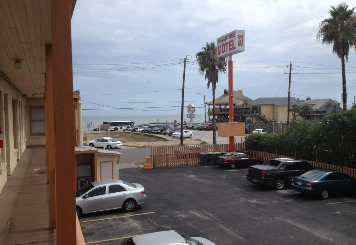 BeachTree Motel hotel hero