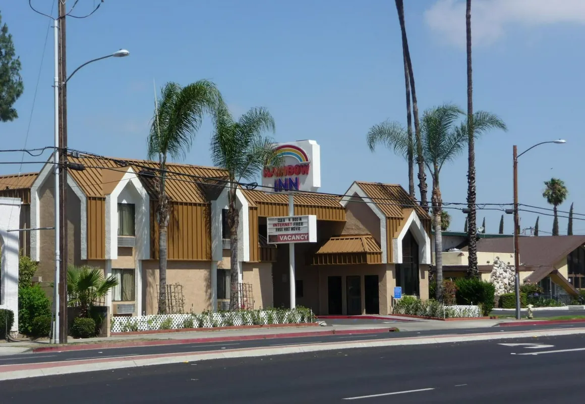 Rainbow Inn - Near Adventure City hotel hero