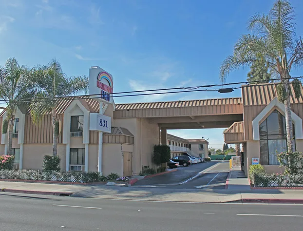 Rainbow Inn - Near Adventure City hotel detail image 2