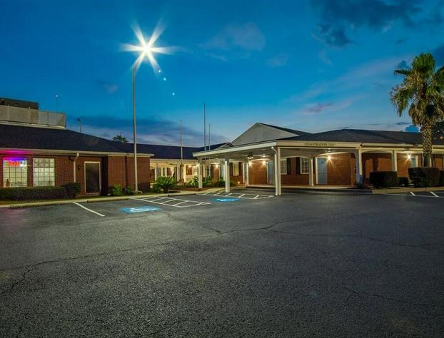 Winton Inn & Suites hotel detail image 1