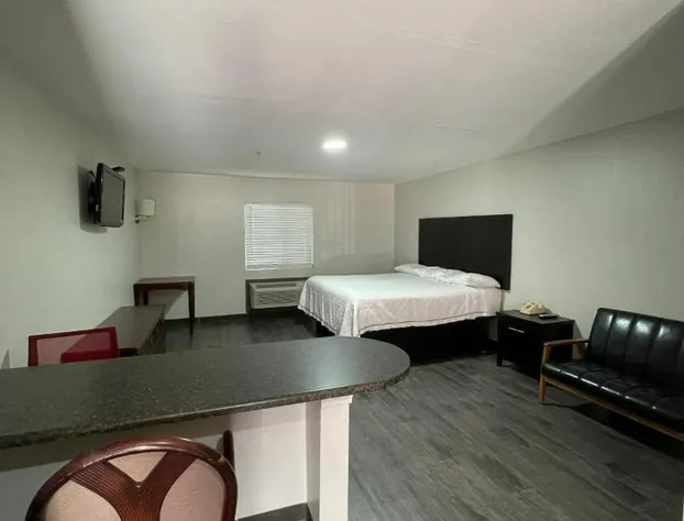 High Falls Inn and Suites hotel detail image 3