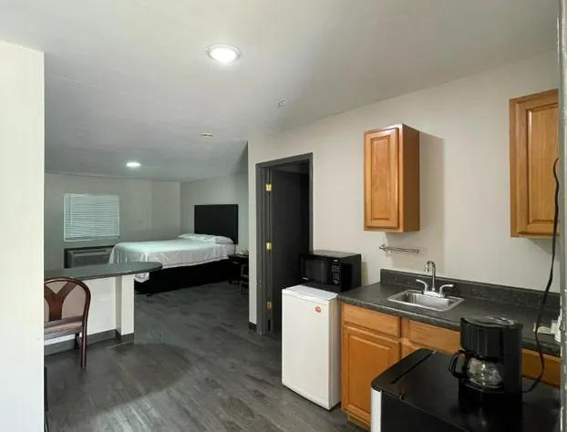 High Falls Inn and Suites hotel detail image 4