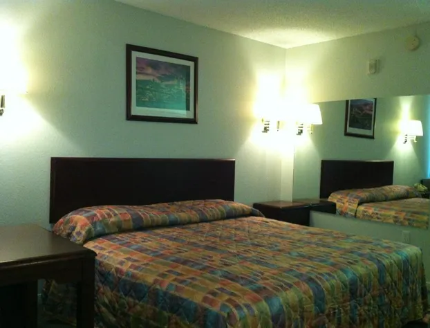 Americas Best Value Inn Arlington hotel detail image 1