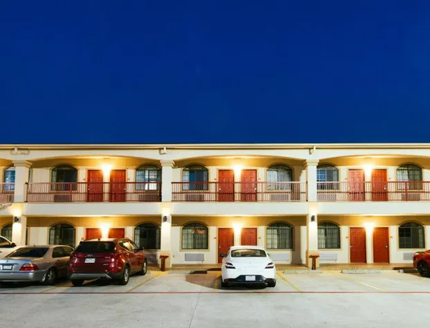 Palace Inn Fairbanks hotel detail image 1