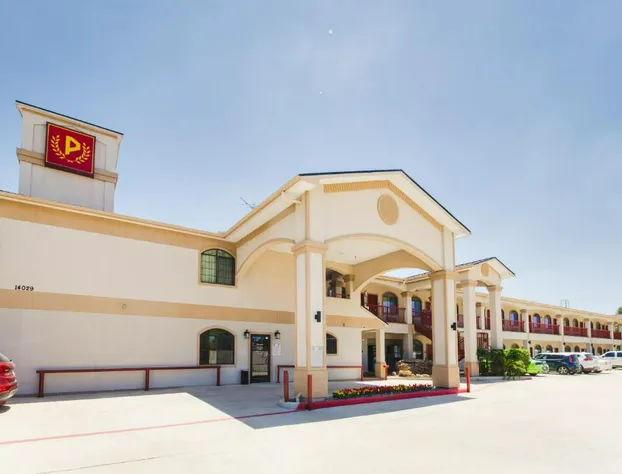 Palace Inn Fairbanks hotel detail image 2