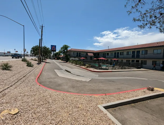 Motel 6 Kingman, AZ - Route 66 East hotel detail image 1