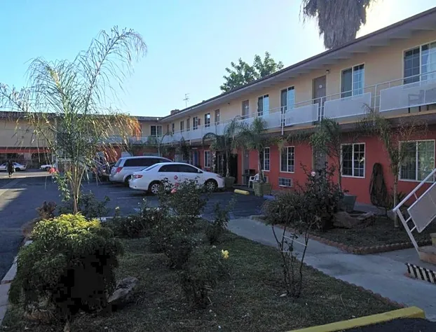 Long Beach Motel hotel detail image 3