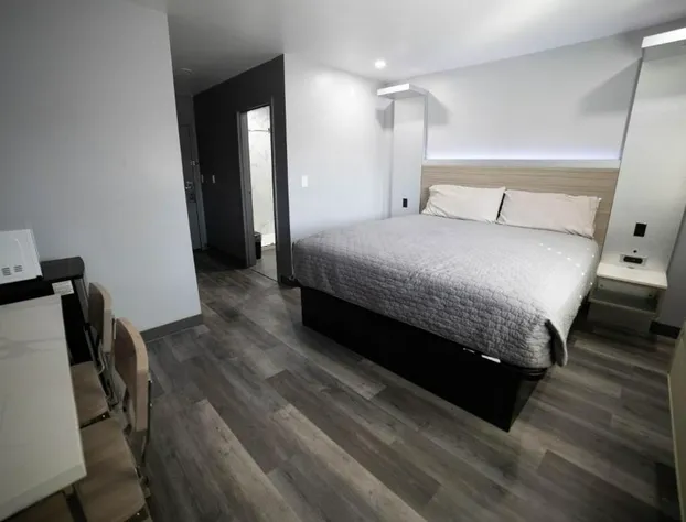 Palms Motel hotel detail image 4