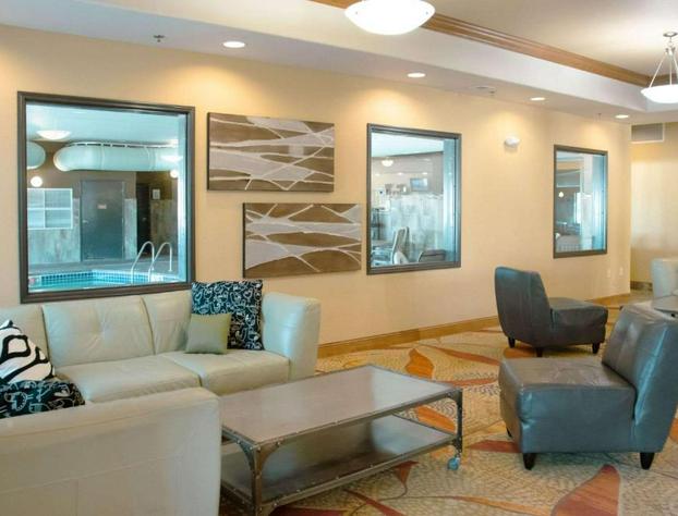 Grand Forks Lodge and Suites hotel detail image 4