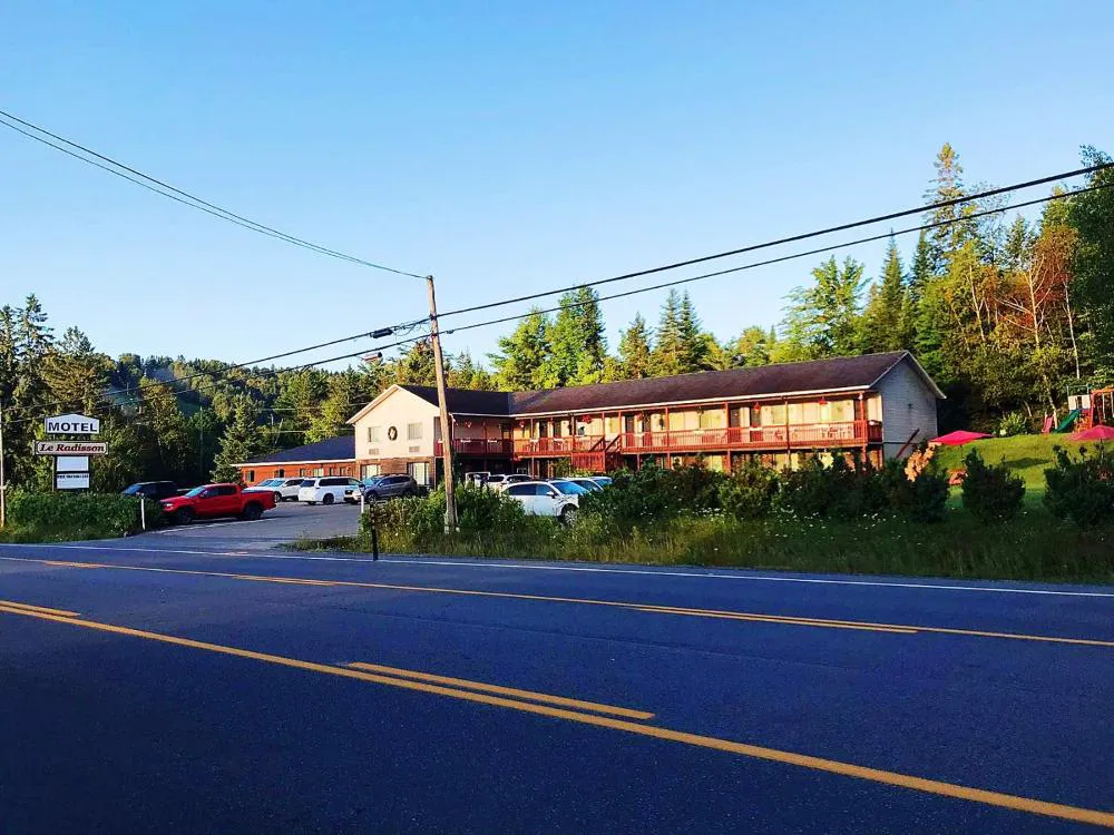 Motel Le Radisson de Val-David hotel hero