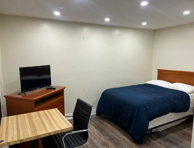 Cedar Springs Motel hotel detail image 4