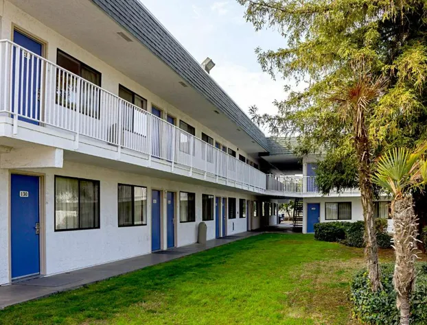 Motel 6 Porterville, CA hotel detail image 2