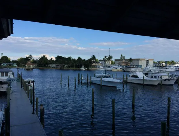 Pirate's Cove Resort & Marina hotel detail image 3