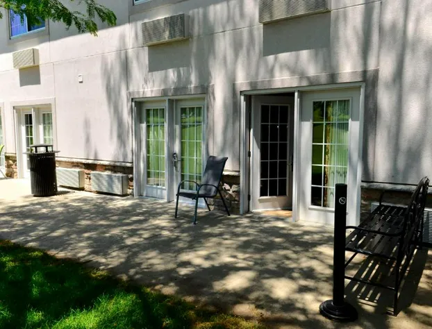 Cobblestone Inn & Suites - Denison Majestic Hills hotel detail image 1